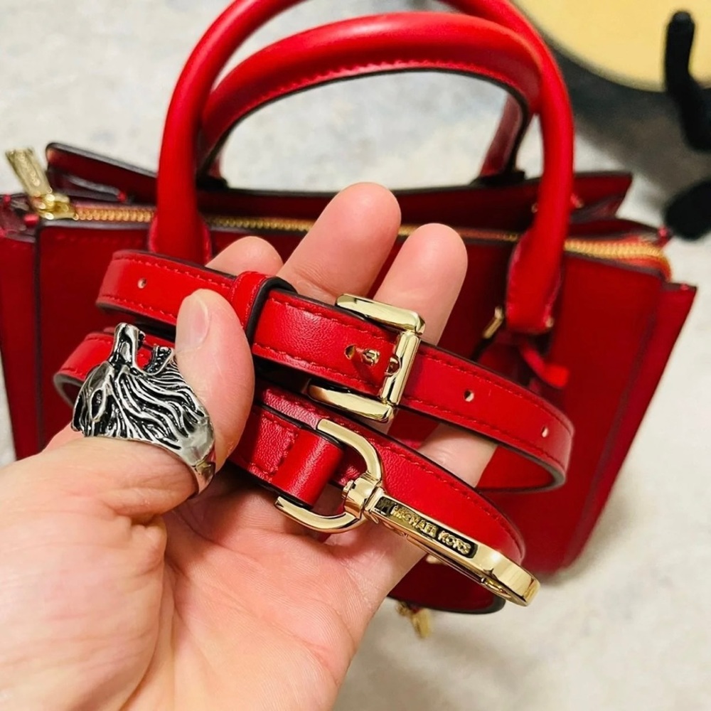 NWT Michael Kors Hope Medium Saffiano Leather Messenger/Satchel Bag Bright Red - Picture 8 of 12